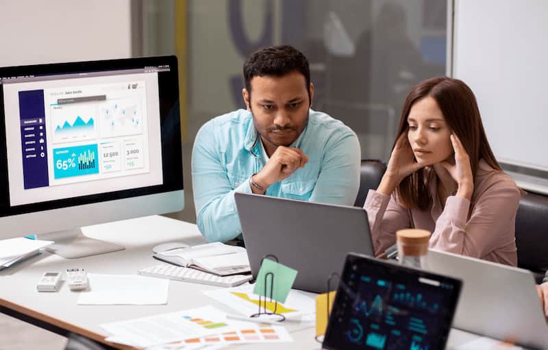 Cómo Elegir el Mejor Software de Programación evaluar software de programación